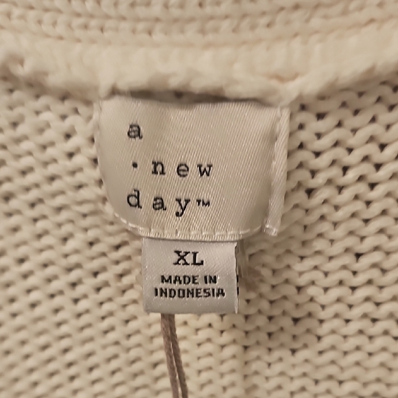A New Day NWT Women's Cream Button-Up Cardigan Size XLarge - Picture 2 of 6